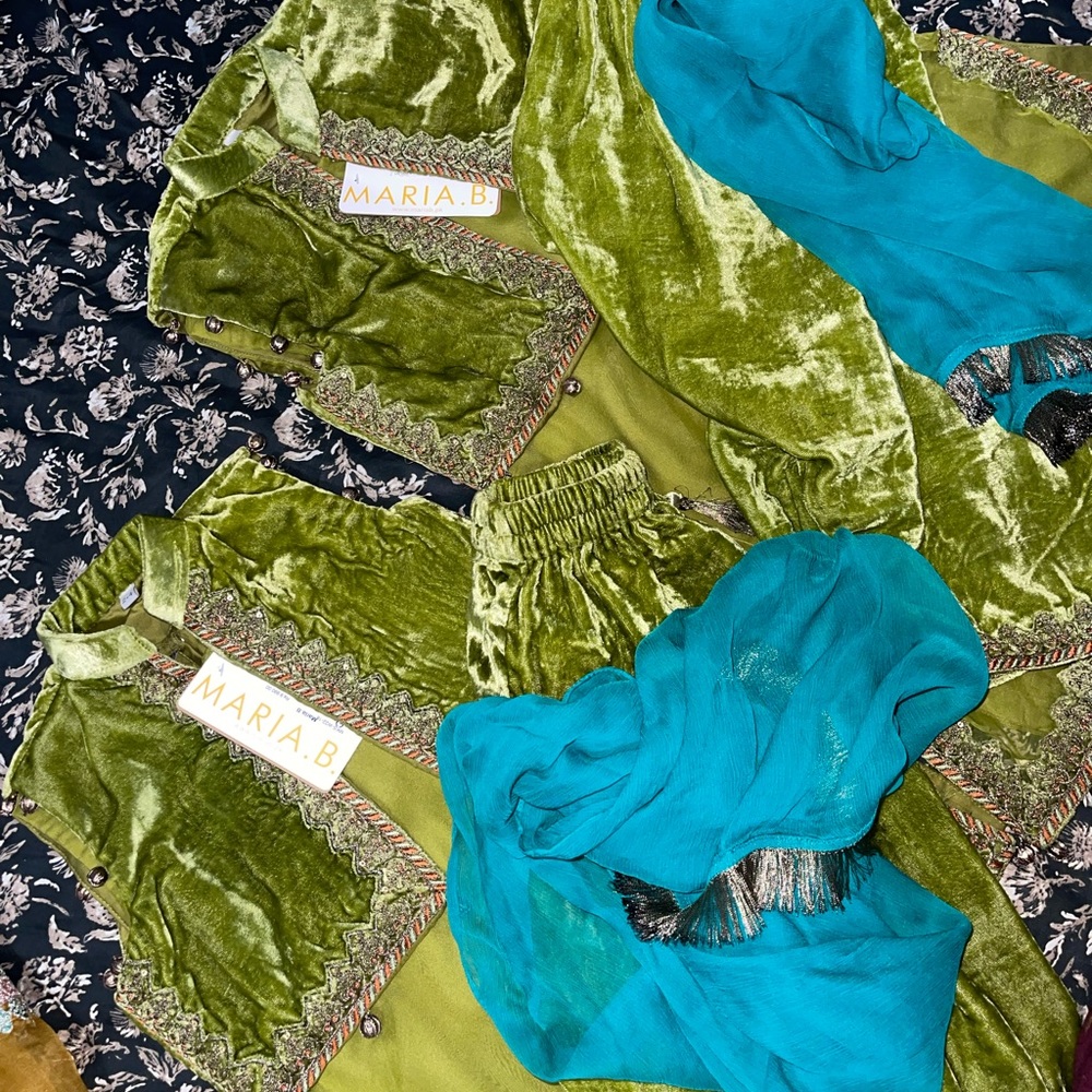 Suit Green : Maria B. Kids - Picture 2 of 8